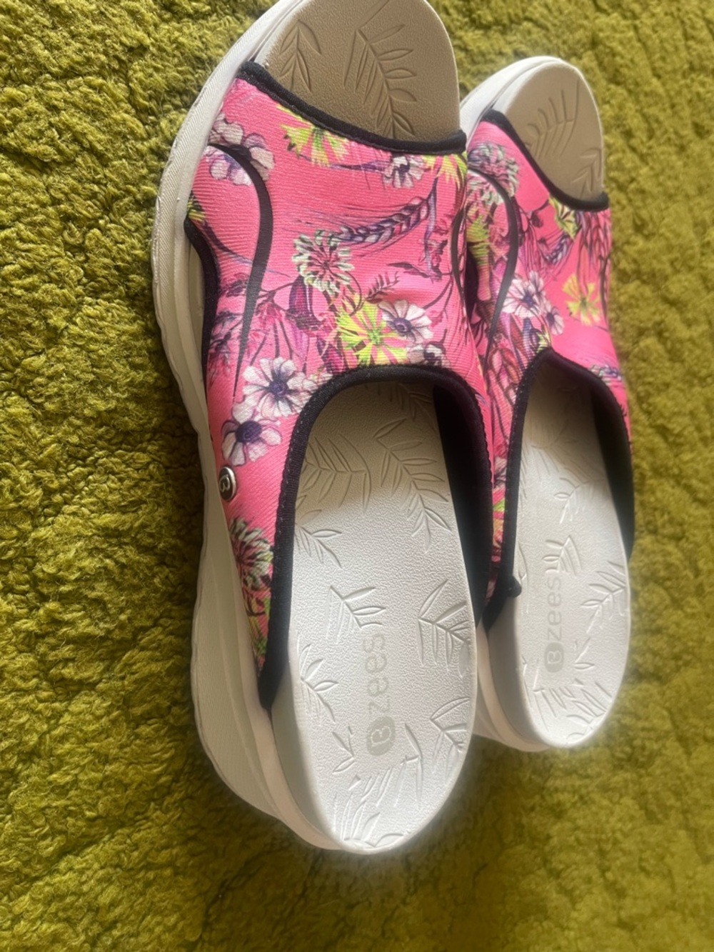 Bzees Womens Gigi 22 Pink Floral Open Toe Slip-On Slide Sandals Size  9M